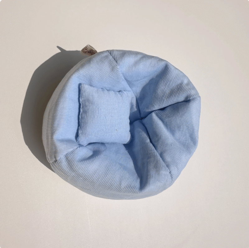 17CM LABUBU pendant doll sofa accessory for car use. Miniature miniature sofa for LABUBU doll, used as shooting prop. - Image 8