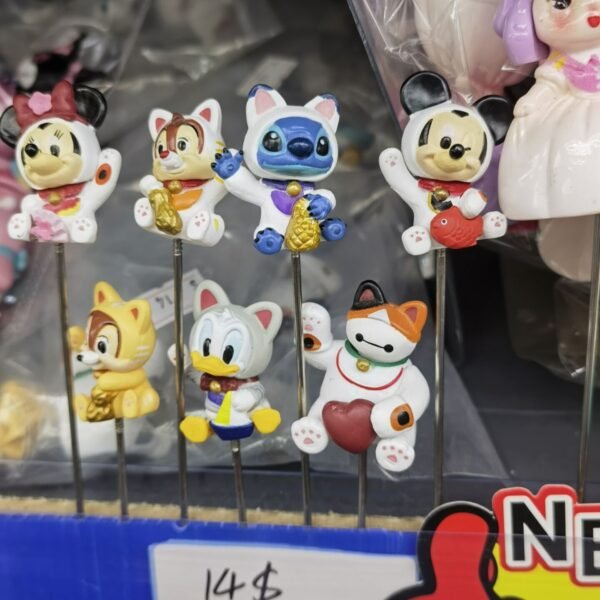 Cute Disney-Inspired Maneki Neko Resin Flower Pot Stakes (7-Piece Set)